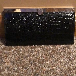 Black wallet!